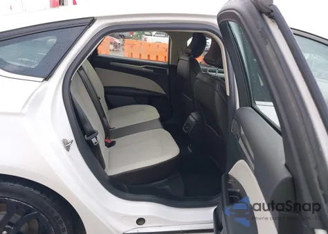 2019 Ford Fusion Se z USA, uszkodzony, nr VIN 3FA6P0HD3KR284875